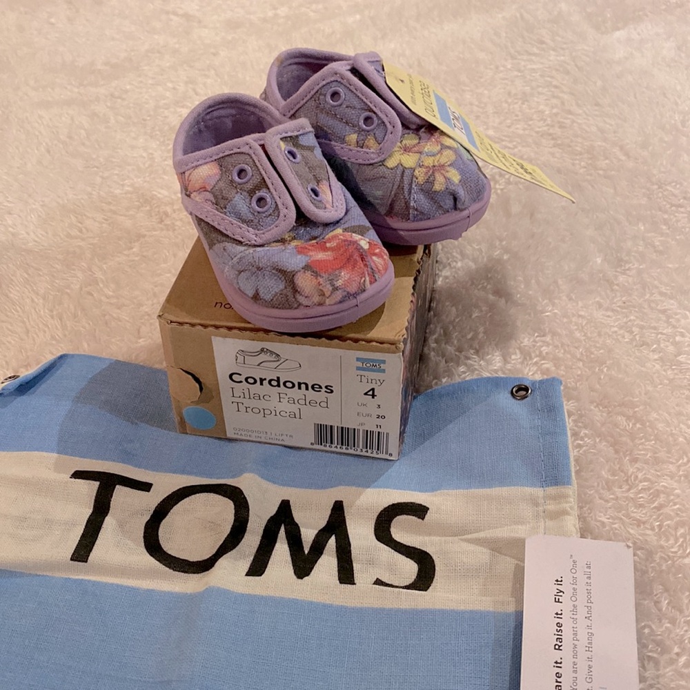 NWT Size Tiny 4 Toms Cordones Lilac Faded Tropical with Box and Bag